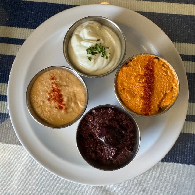 Xtra Tzatziki.